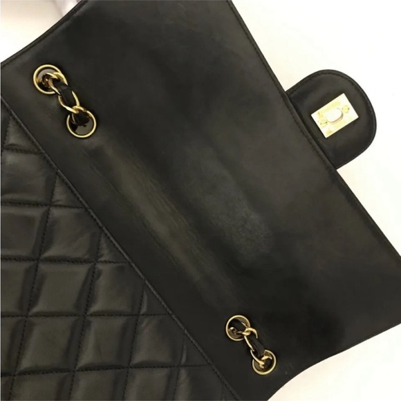 CHANEL Jumbo 30😍24K Hardware  Lambskin Amazing Cond Box CardDuster PRICE FIRM❗️ - Picture 8 of 15